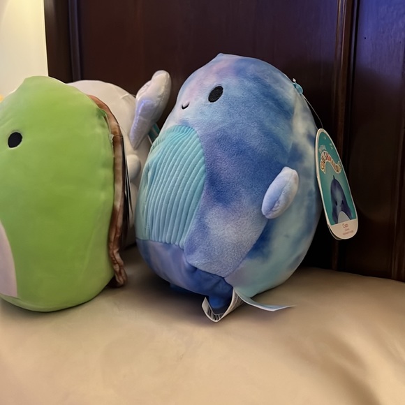 Squishmallow bundle that includes sea life and a planet - Picture 2 of 7